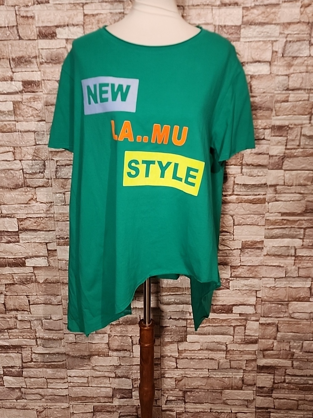 La Mu Green Asymmetric Short Sleeves